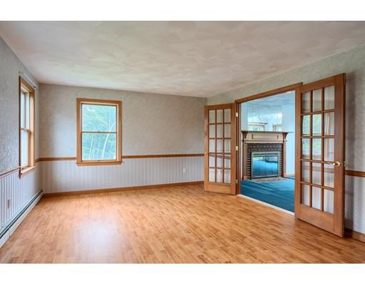 23 Overlook Road Westminster, MA 01473 - Photo 5 of 40 Gallery Image 5