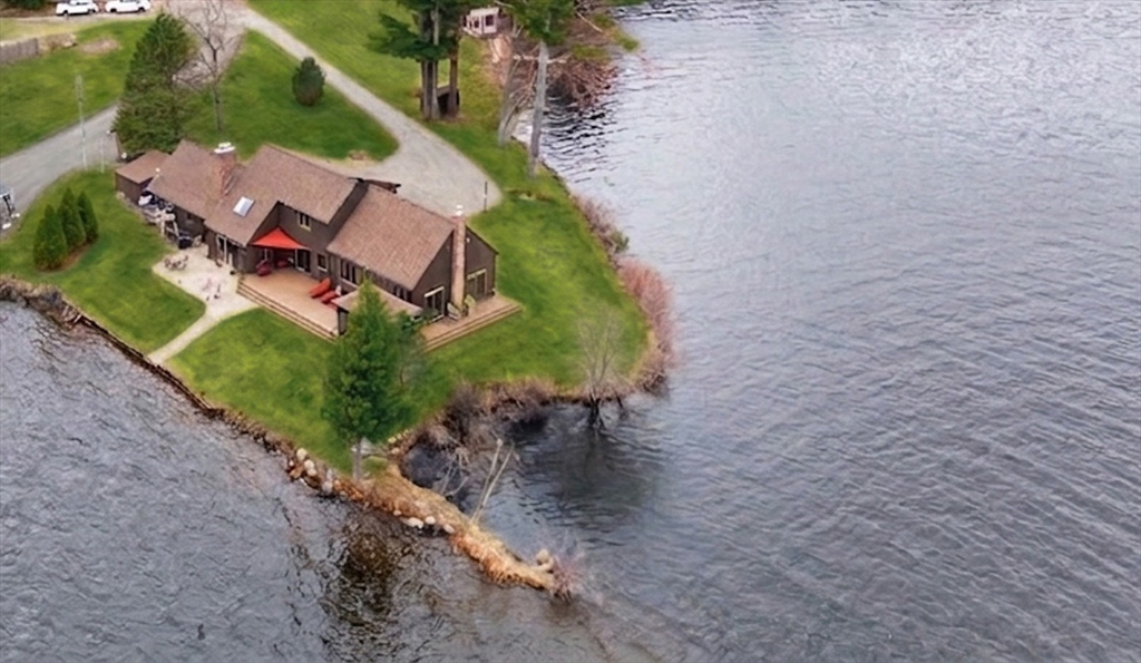 18 River Road North Brookfield, MA 01535 - Photo 2 of 33