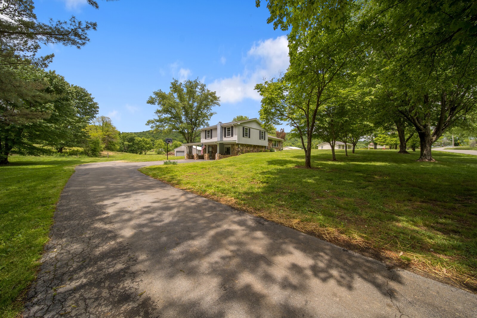 1834 Lester Flatt Road Sparta, TN 38583 - Photo 1 of 42 Gallery Image 1