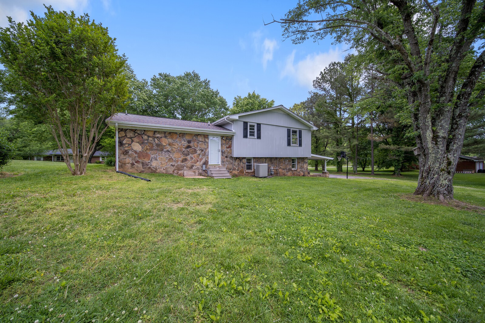 1834 Lester Flatt Road Sparta, TN 38583 - Photo 11 of 42 Gallery Image 11
