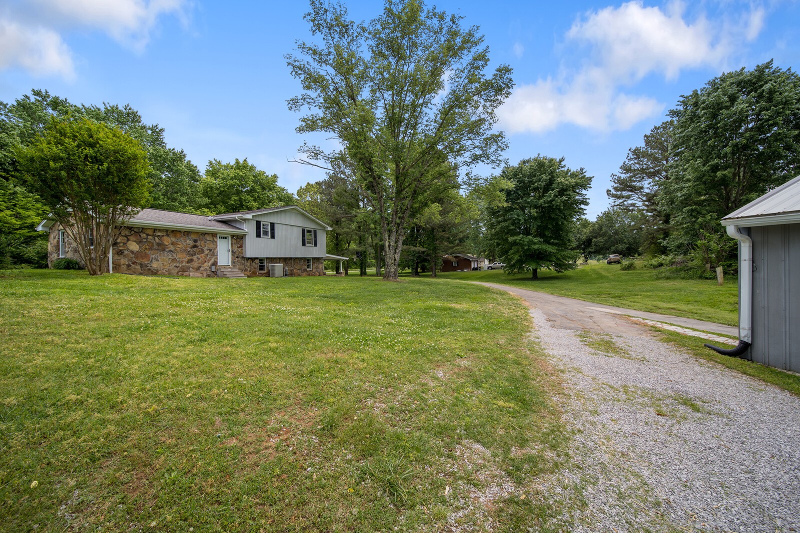 1834 Lester Flatt Road Sparta, TN 38583 - Photo 9 of 42 Gallery Image 9
