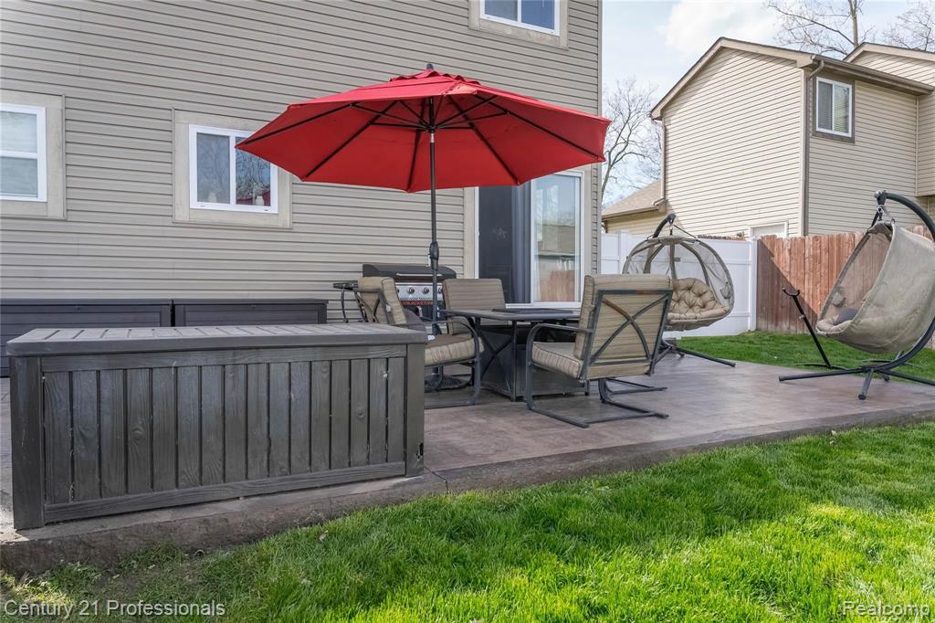 2482 Hatchery Road Waterford, MI 48329 - Photo 4 of 37 Gallery Image 4