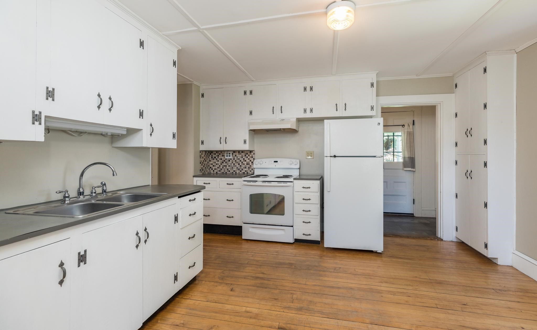 57 Long Sands Road York, ME 03909 - Photo 15 of 40