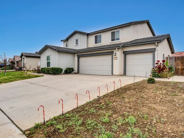 $579,999 | 1672 Thistle Lane, Los Banos, CA 93635