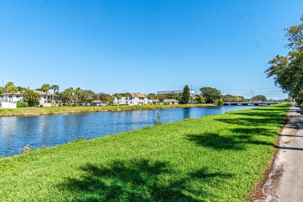 8343 Northwest 8th Terrace Boca Raton, FL 33487 - Photo 30 of 35 040-8343Northwest8thTerrace-BocaRaton-FL