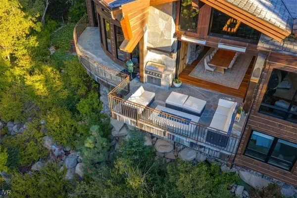 $7,000,000 | 951 Divot Court, Incline Village, NV 89451