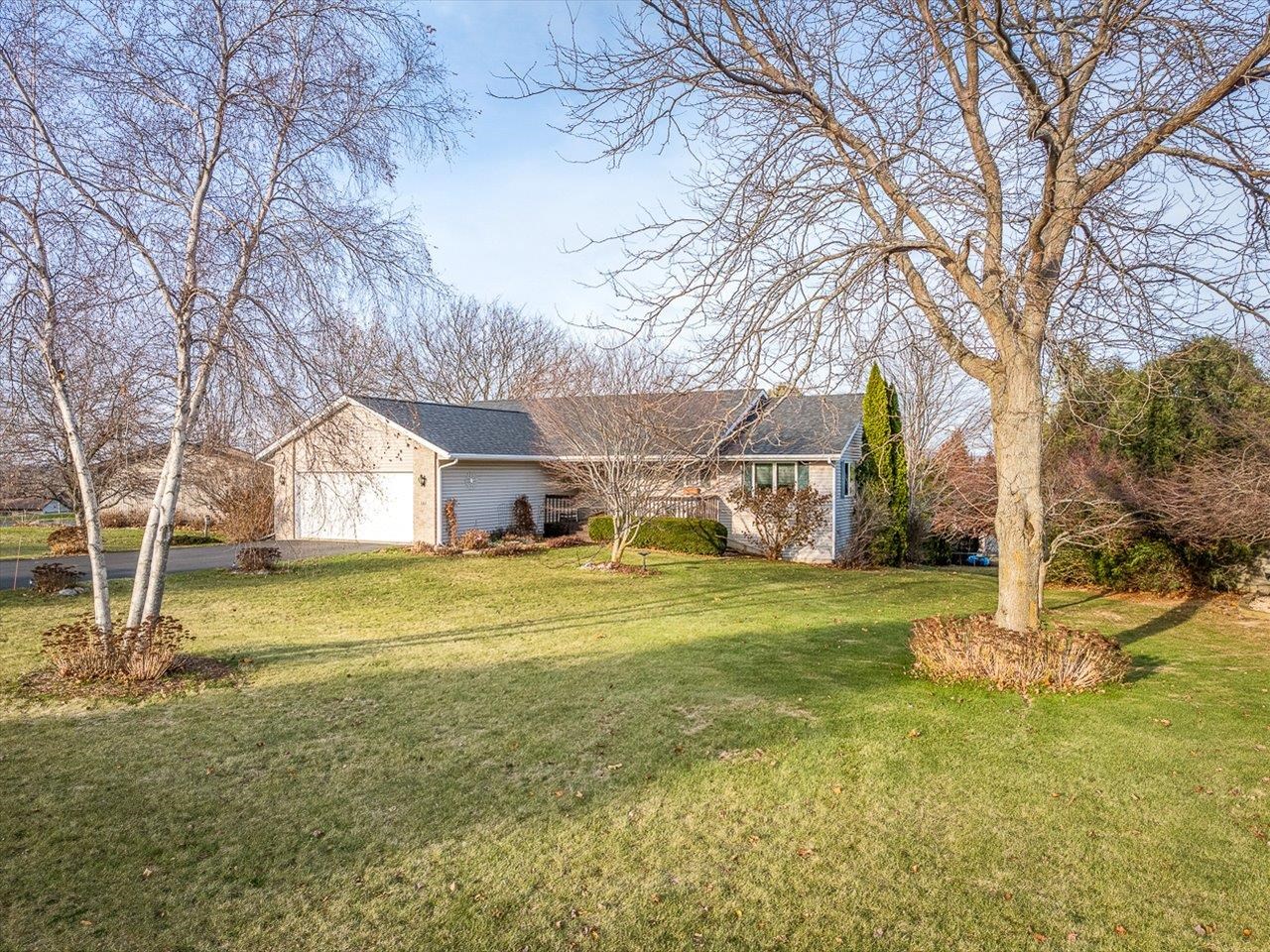 137 Lake Summerset Road Lake Summerset, IL 61019 - Photo 1 of 33 Gallery Image 1