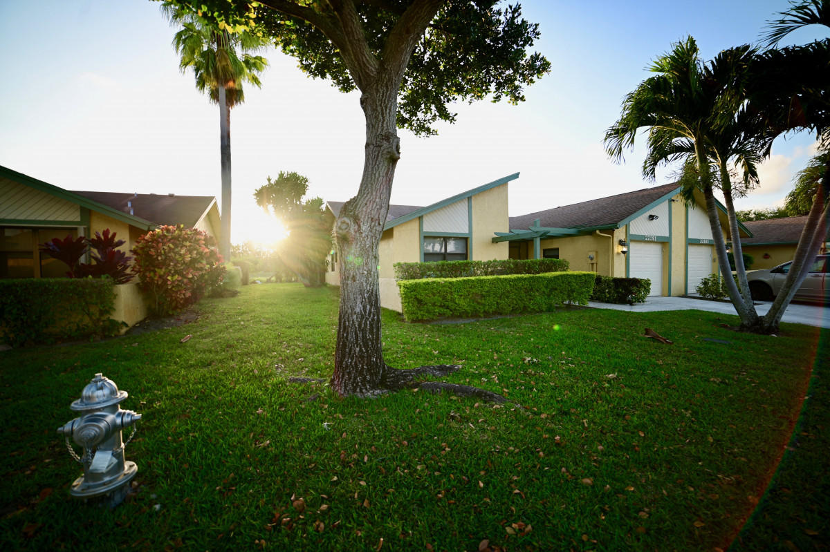 22191 Thomas Terrace Boca Raton, FL 33433 - Photo 2 of 30 2