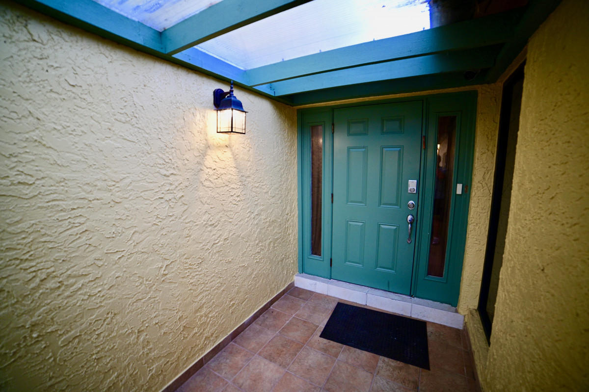 22191 Thomas Terrace Boca Raton, FL 33433 - Photo 6 of 30 6