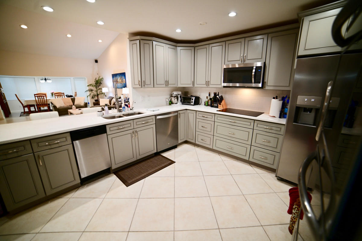 22191 Thomas Terrace Boca Raton, FL 33433 - Photo 7 of 30 7