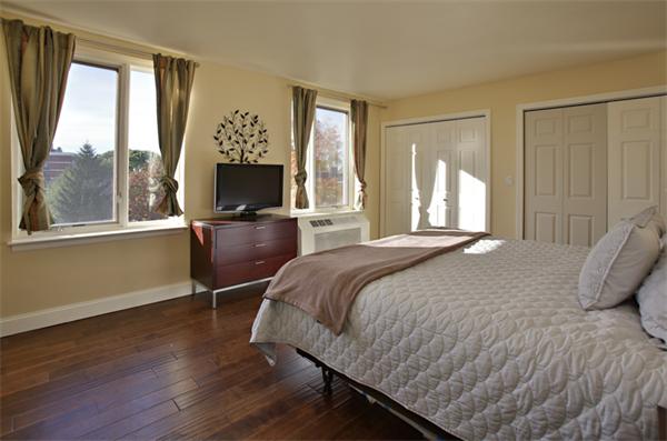216 St Paul Street, Unit 604 Brookline, MA 02446 - Photo 6 of 8