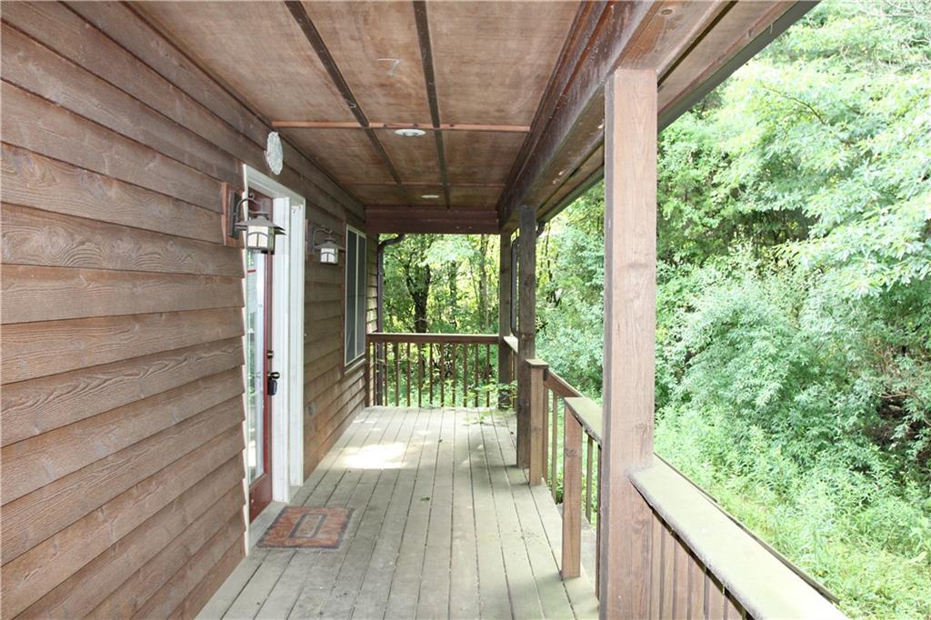 8767 Georgetown Road Columbus, IN 47201 - Photo 6 of 48