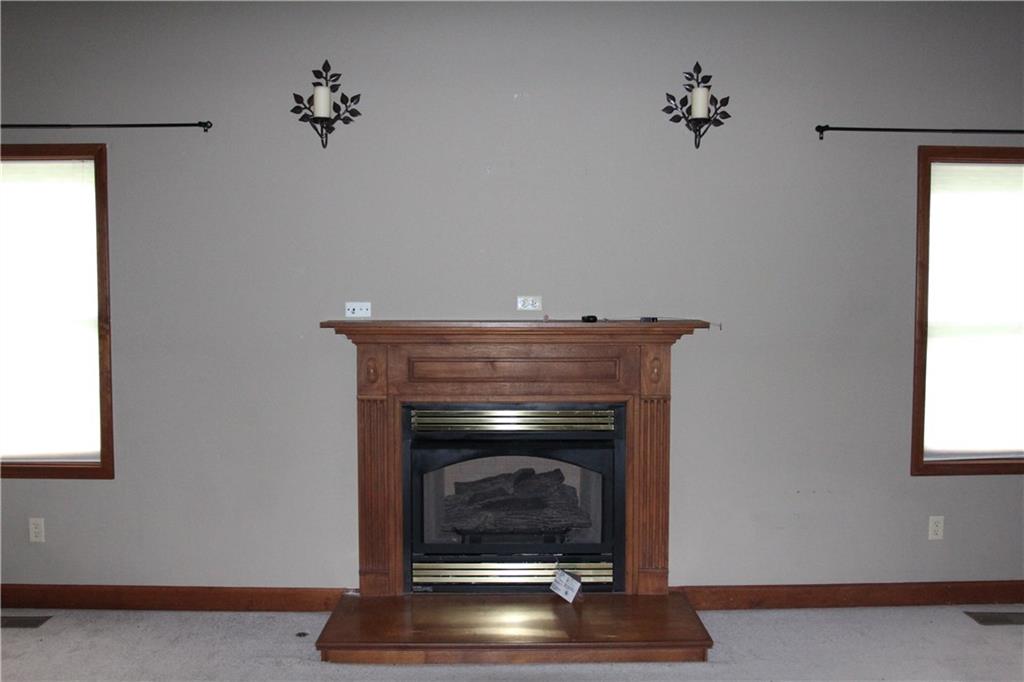 8767 Georgetown Road Columbus, IN 47201 - Photo 9 of 48