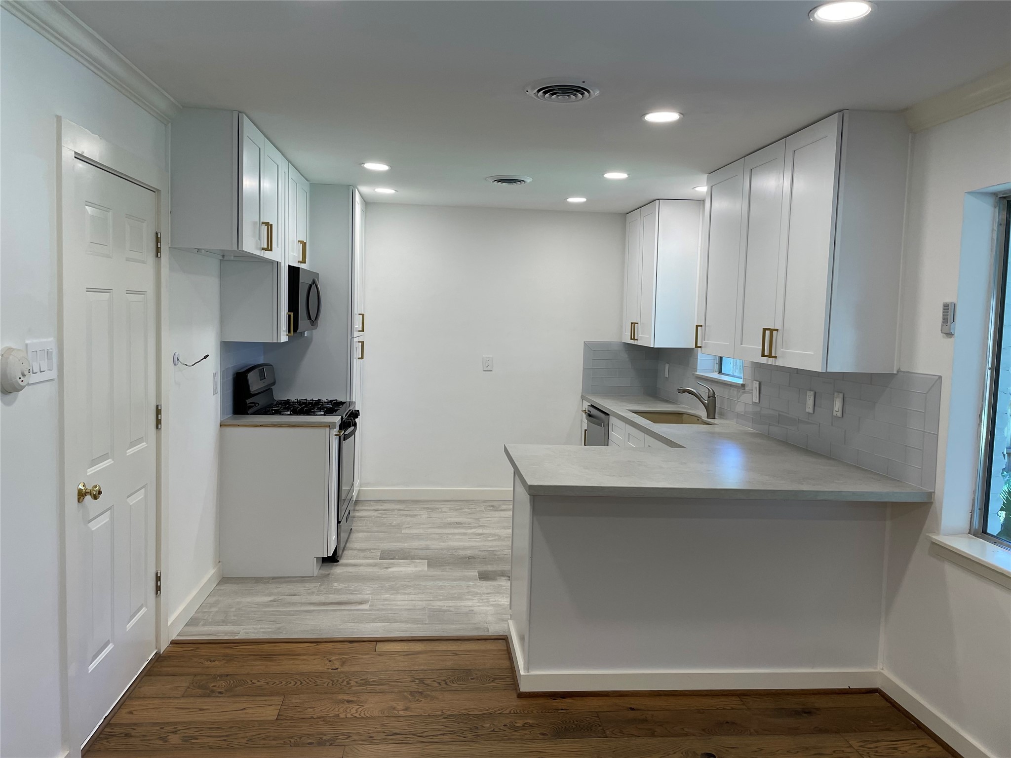 5518 Indigo Street Houston, TX 77096 - Photo 15 of 19