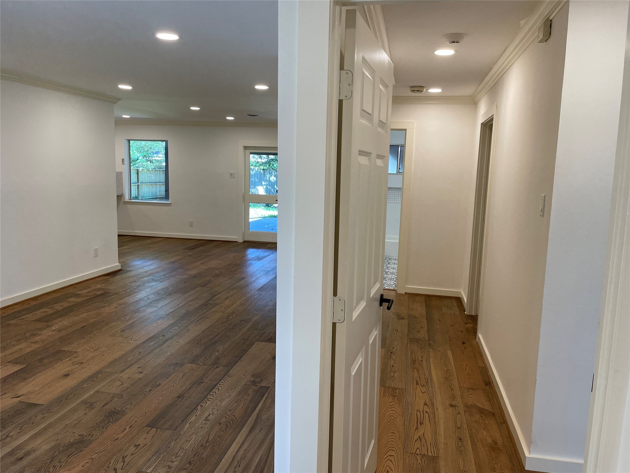 5518 Indigo Street Houston, TX 77096 - Photo 5 of 19