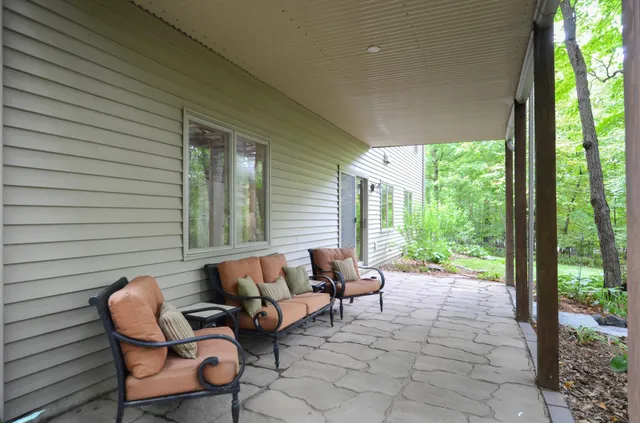 $599,900 | 4090 Maple Hurst Drive South, Rockford, MN 55373