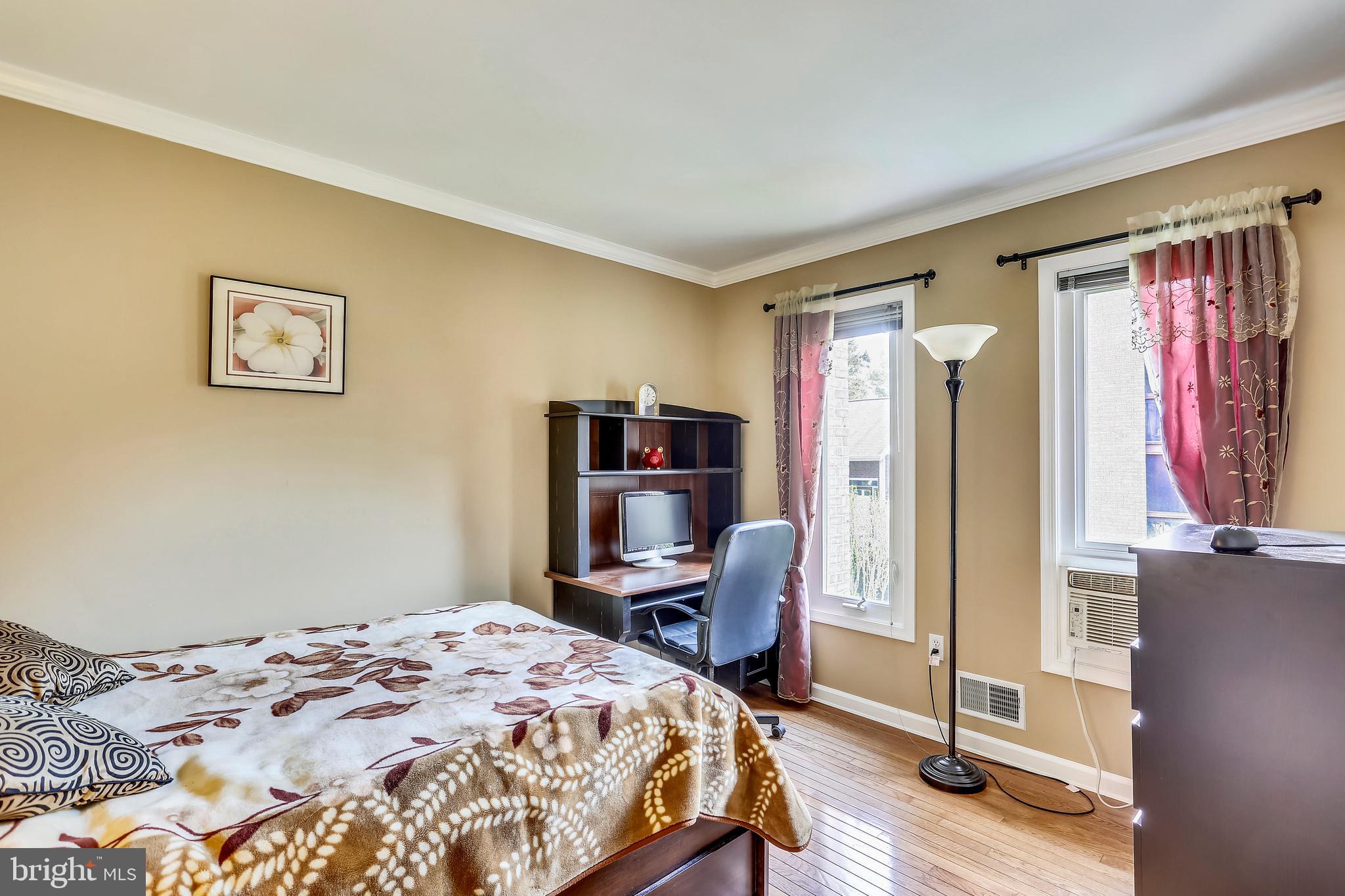 1956 Dundee Road Rockville, MD 20850 - Photo 21 of 34 second bedroom