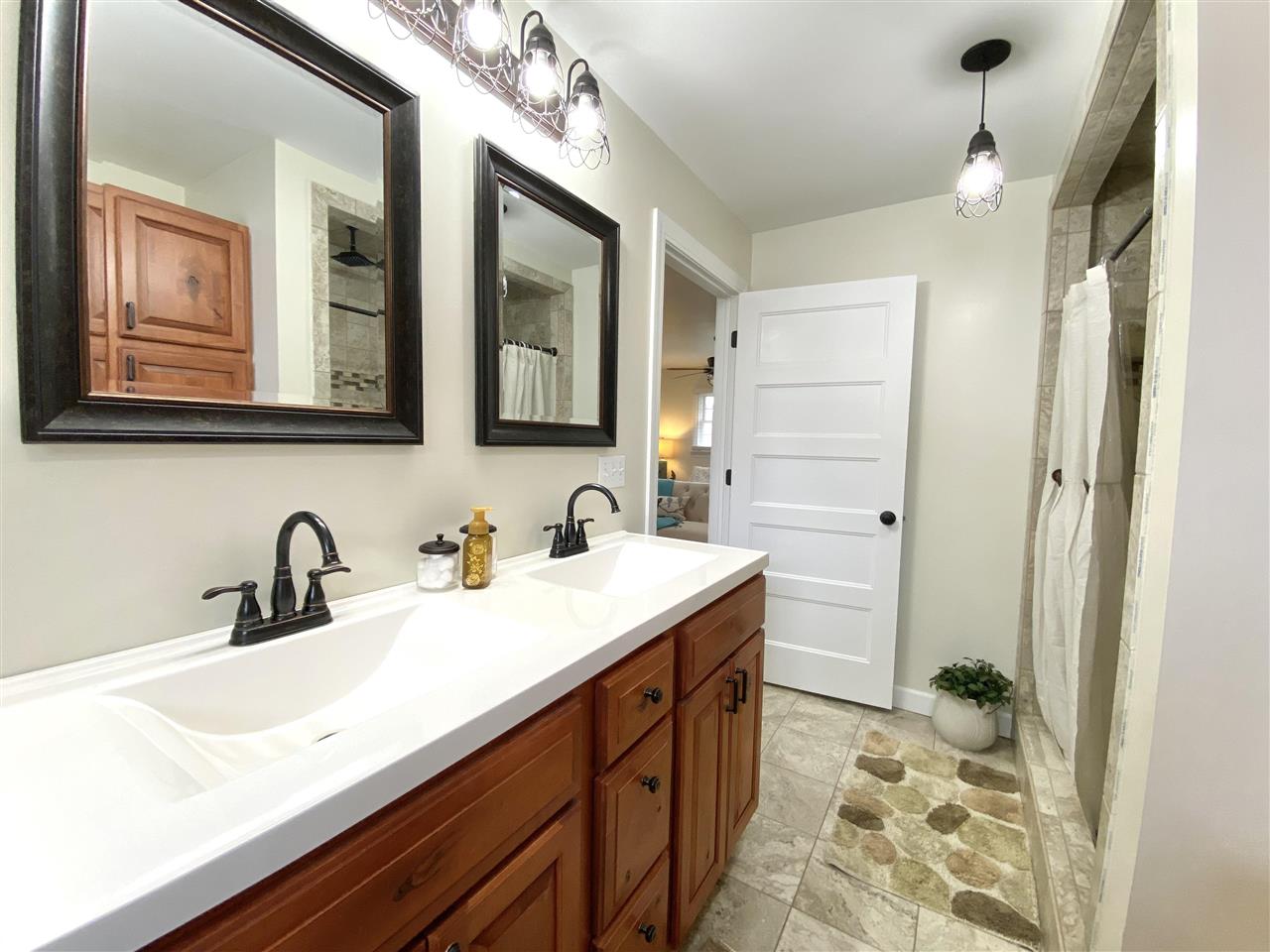 633 Richardson Road Owosso, MI 48867 - Photo 34 of 64 50070798-33.JPG