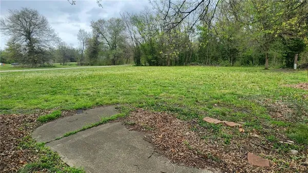 $199,500 | 301 East Walnut, Weir, KS 66781