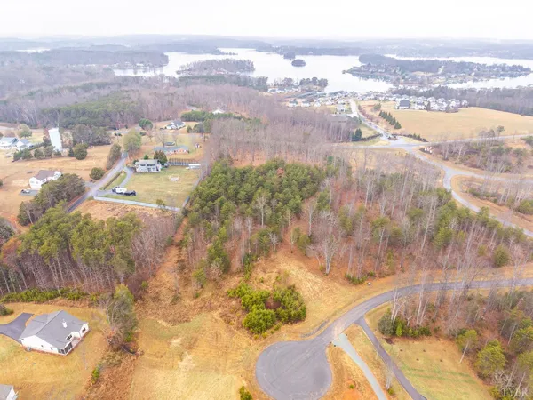 $55,000 | 14 Caroline Court, Union Hall, VA 24176