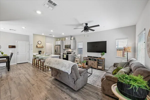 $479,777 | 5409 Cumberland Drive, Roseville, CA 95747
