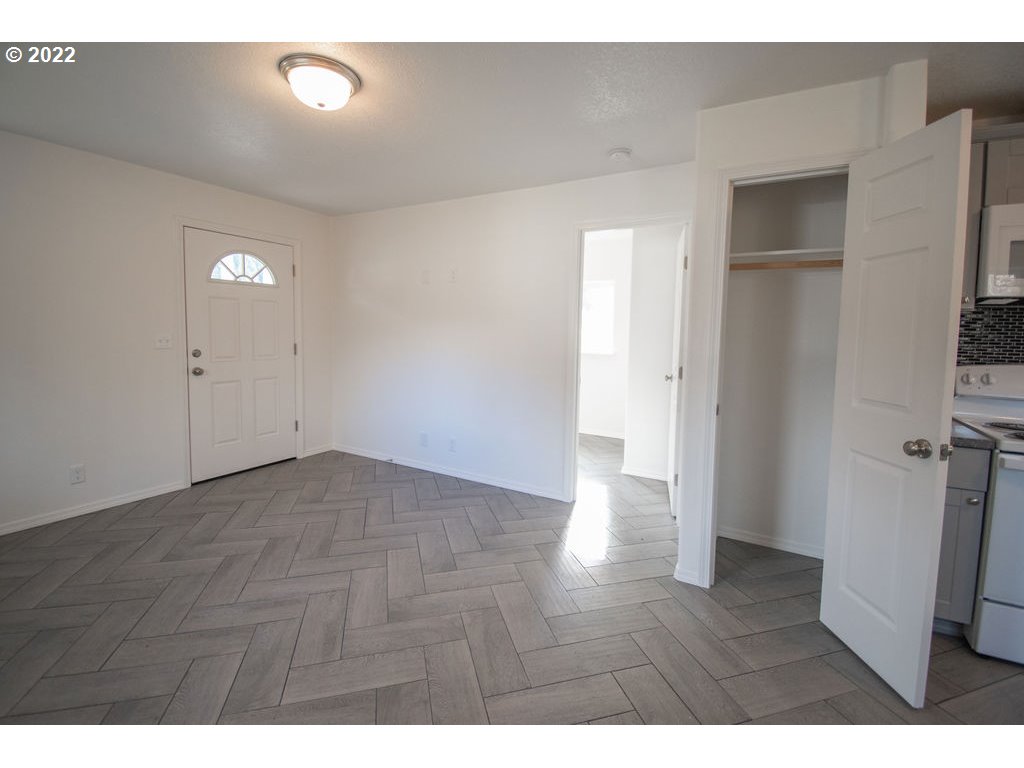 37536 Row River Road Dorena, OR 97434 - Photo 10 of 31 Gallery Image 10