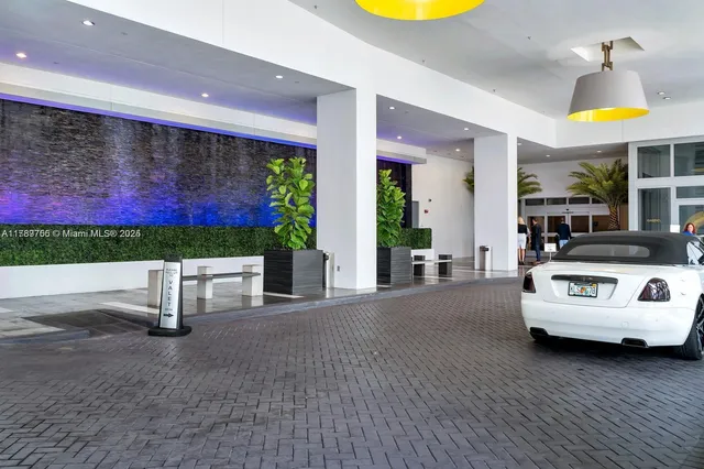 $12,000 | 1100 Biscayne Boulevard, Unit 5801, Miami, FL 33132