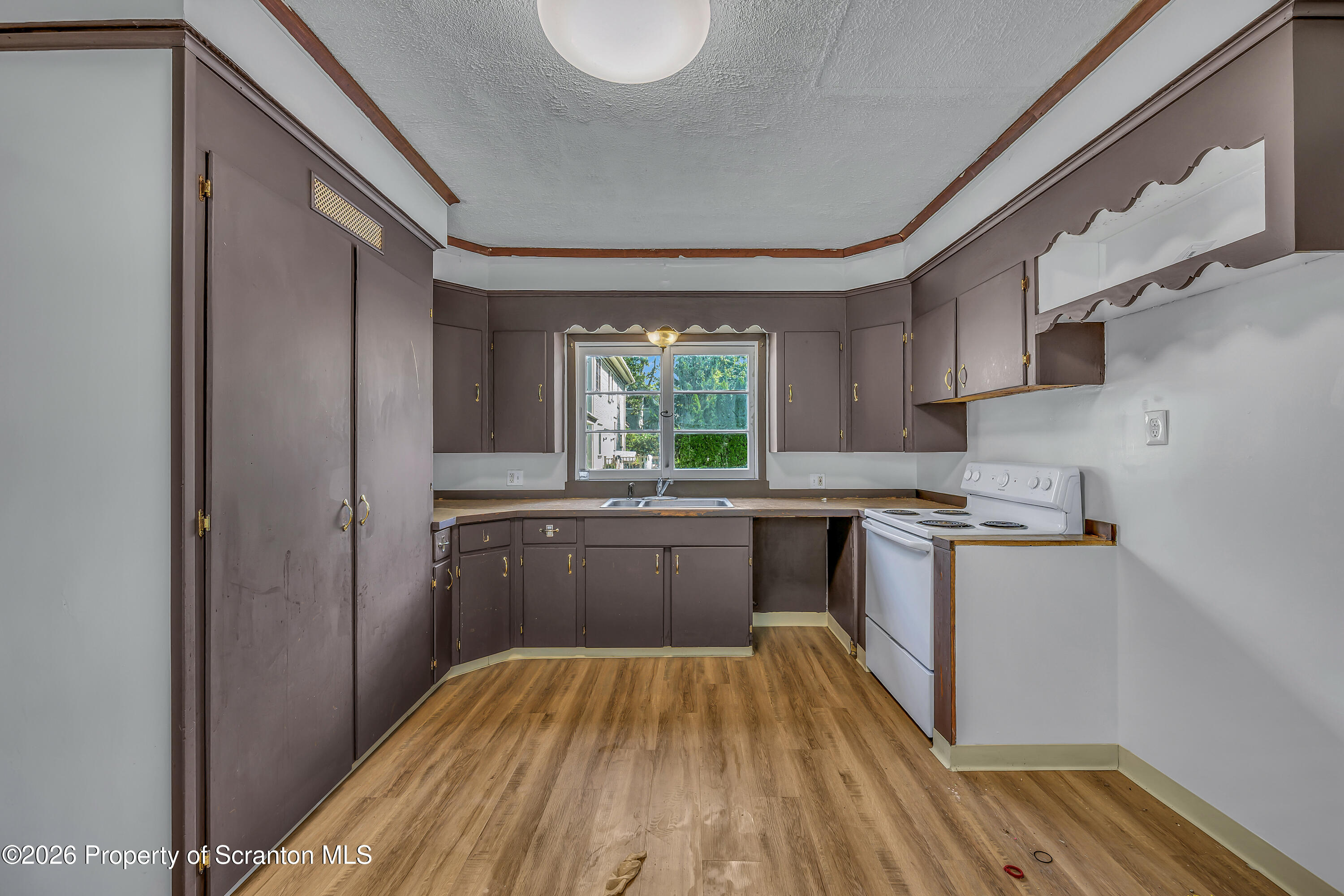 105 Spring Street Scranton, PA 18508 - Photo 18 of 23 Spring -9