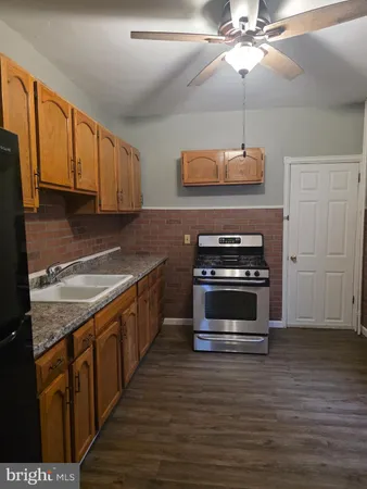 $1,700 | 1003 Maple Street, Wilmington, DE 19805