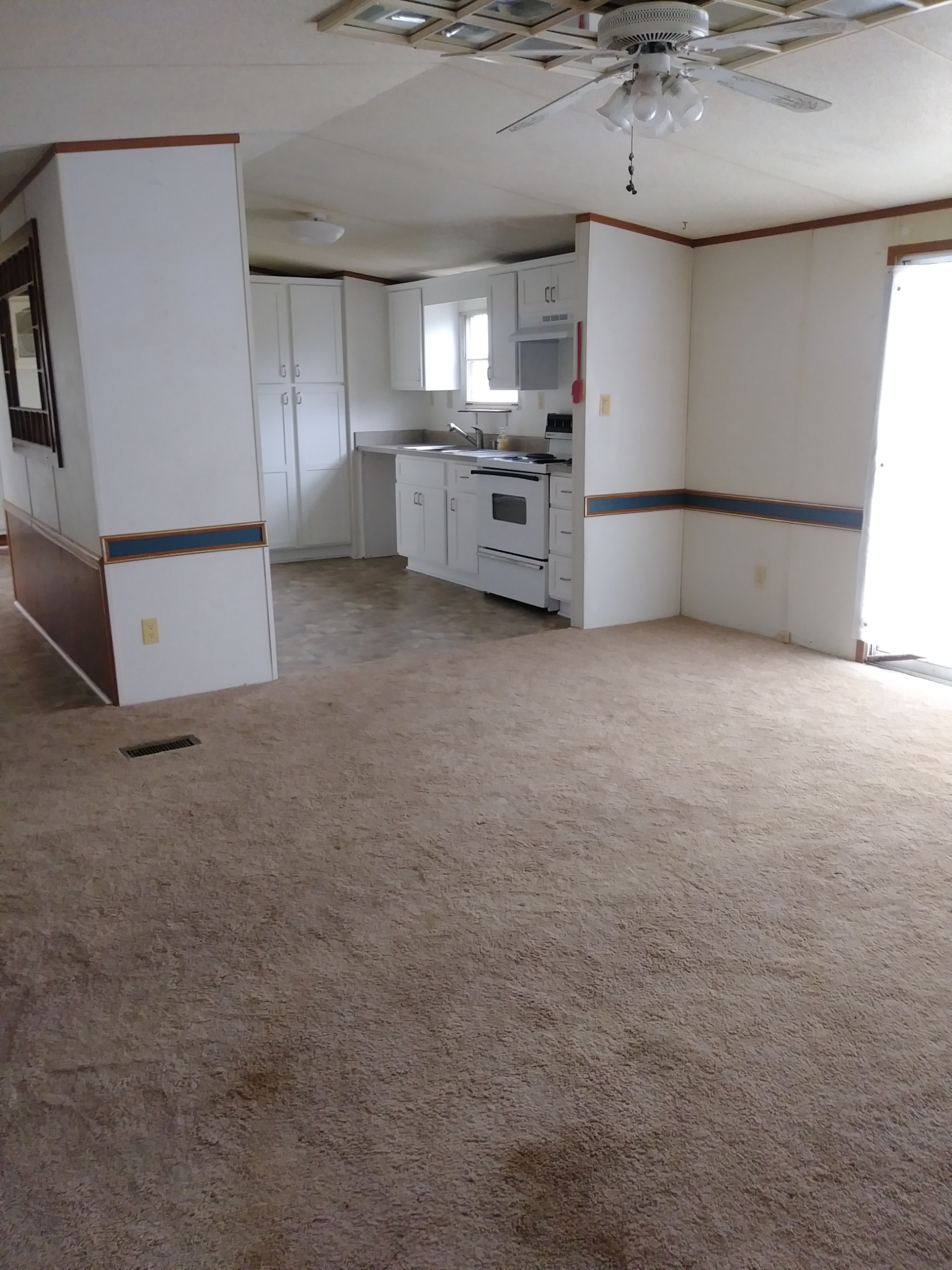 1422 Pickle Road Petersburg, TN 37144 - Photo 10 of 18 Gallery Image 10