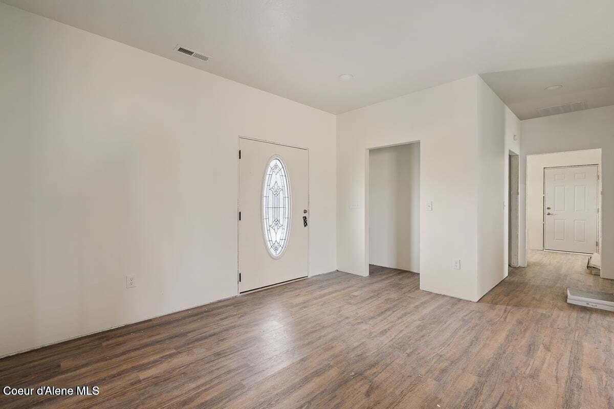 30763 Sienna Loop Athol, ID 83801 - Photo 7 of 46 7