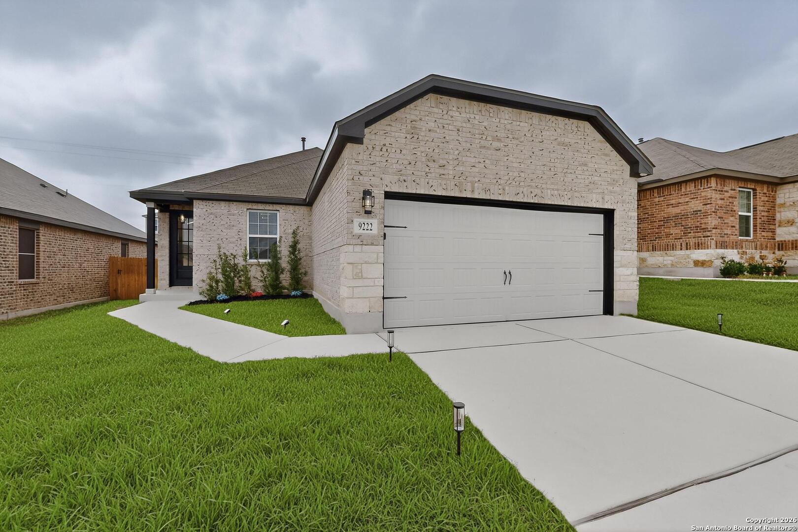 9222 Espadrille Run Converse, TX 78109 - Photo 2 of 34