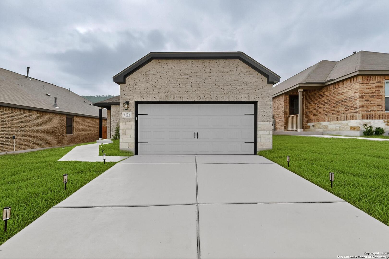 9222 Espadrille Run Converse, TX 78109 - Photo 3 of 34