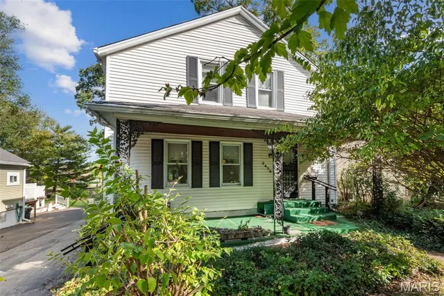 $275,000 | 2438 Annalee Avenue, Brentwood, MO 63144