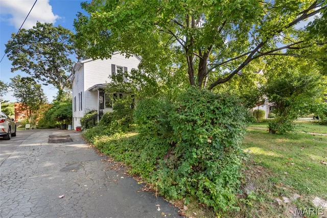 $275,000 | 2438 Annalee Avenue, Brentwood, MO 63144