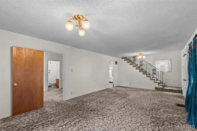 $275,000 | 2438 Annalee Avenue, Brentwood, MO 63144