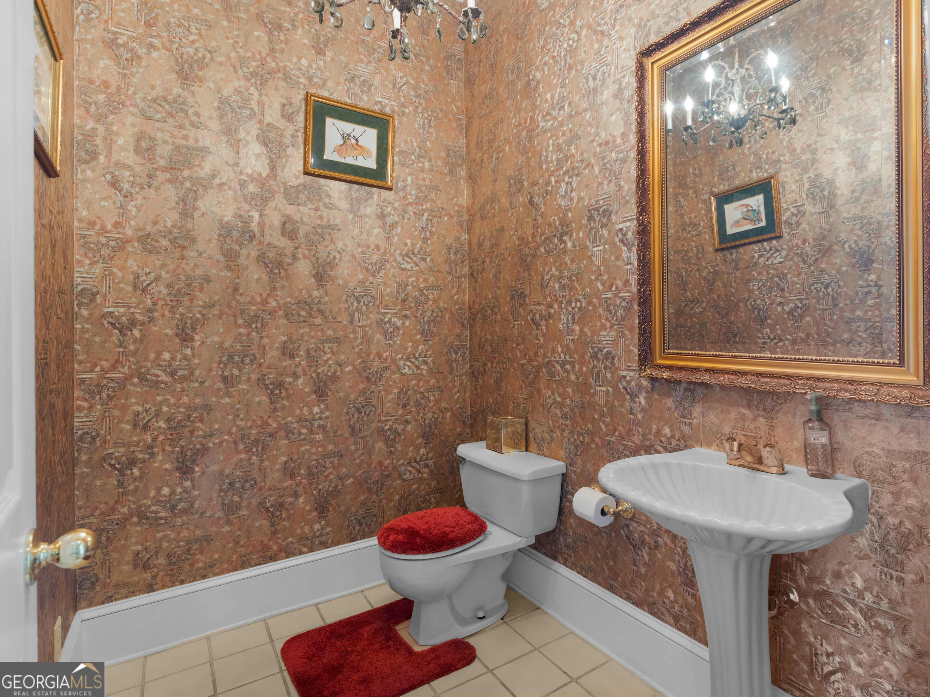 474 North Rover Road Williamson, GA 30292 - Photo 24 of 89 a bathroom with a toilet sink and mirror