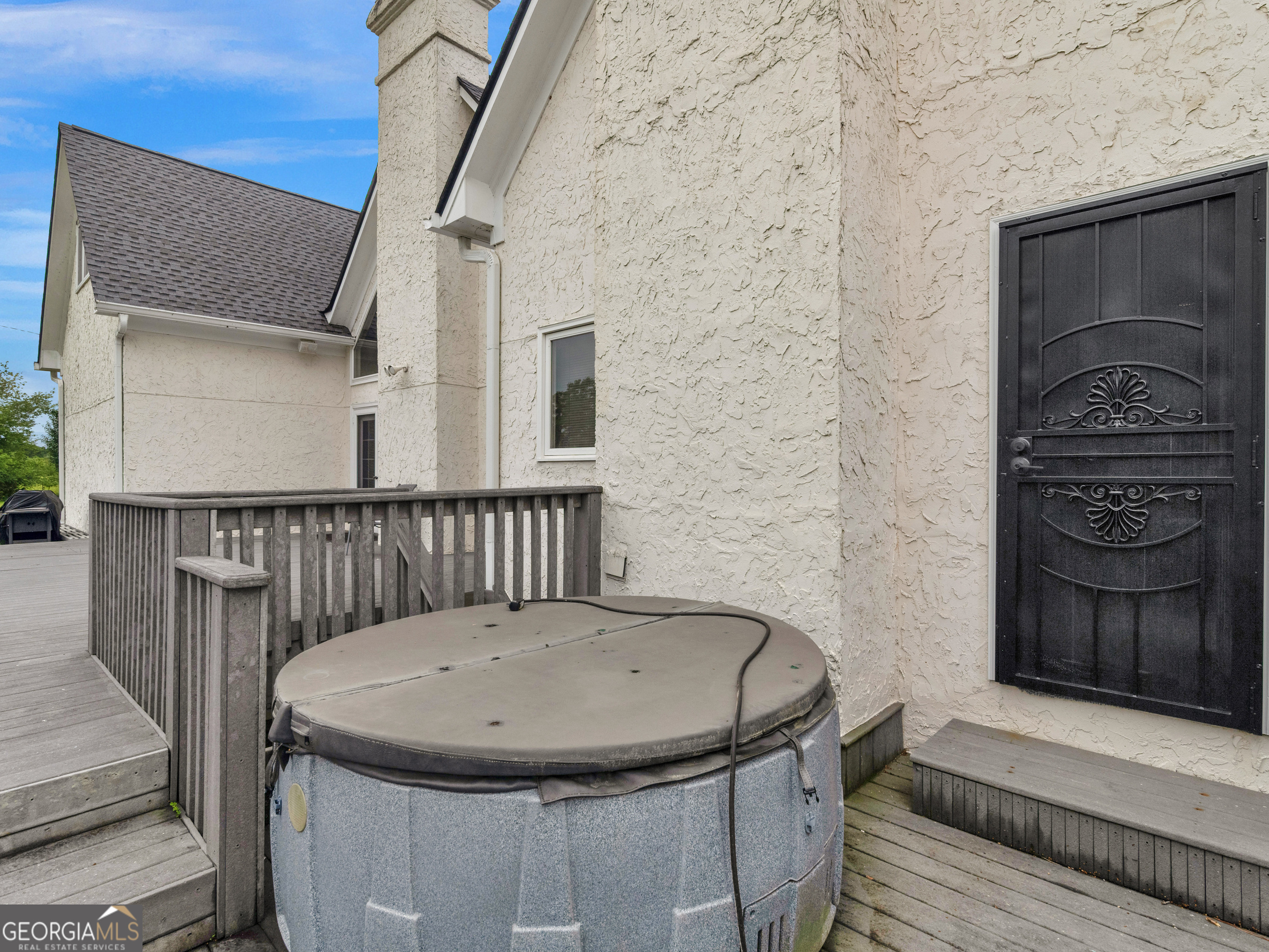 474 North Rover Road Williamson, GA 30292 - Photo 79 of 89 a view of a balcony with a sink