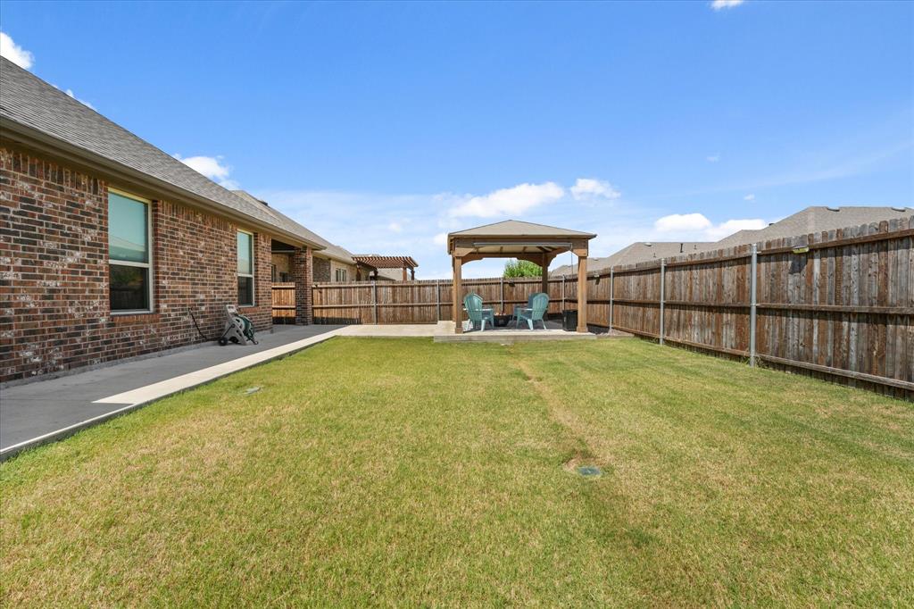 4096 Ellinger Drive Forney, TX 75126 - Photo 32 of 36