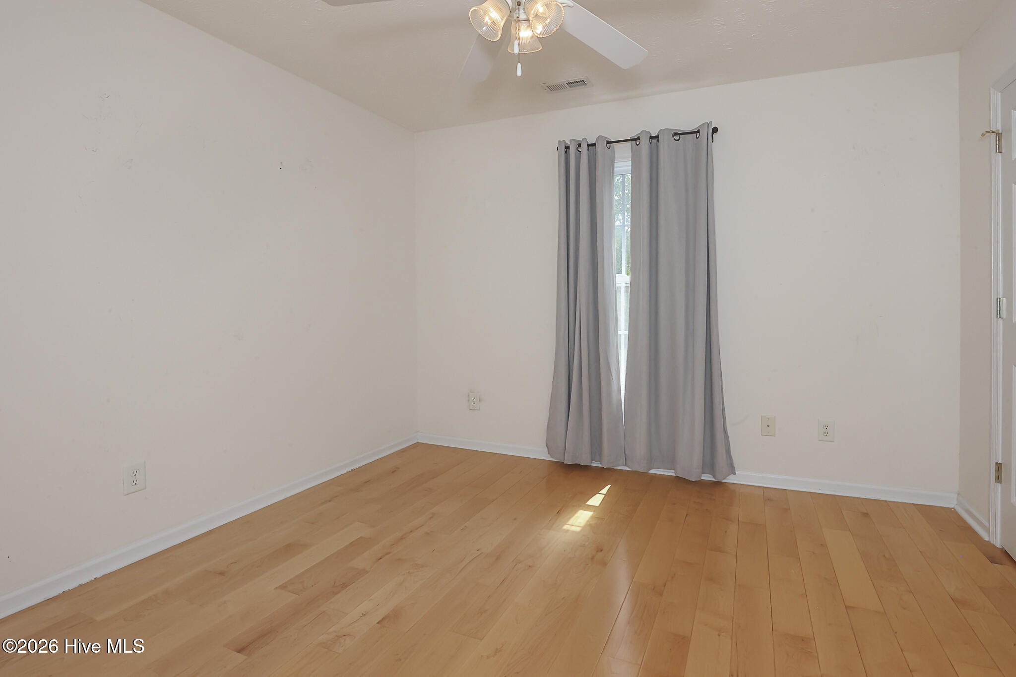 217 Rutherford Way Jacksonville, NC 28540 - Photo 43 of 96 Bedroom 3