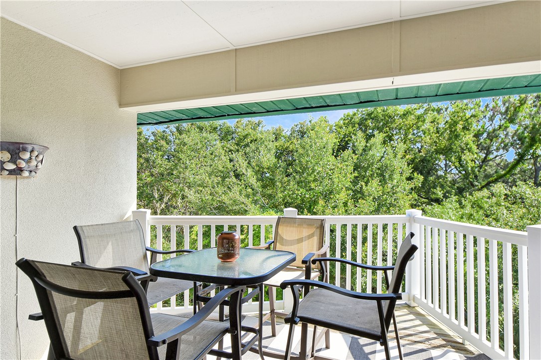 1524 Wood Avenue, Unit 314 St. Simons Island, GA 31522 - Photo 19 of 31 Porch