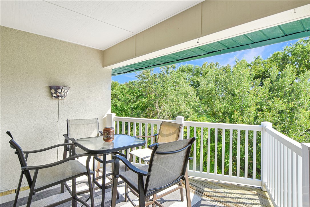 1524 Wood Avenue, Unit 314 St. Simons Island, GA 31522 - Photo 20 of 31 Porch