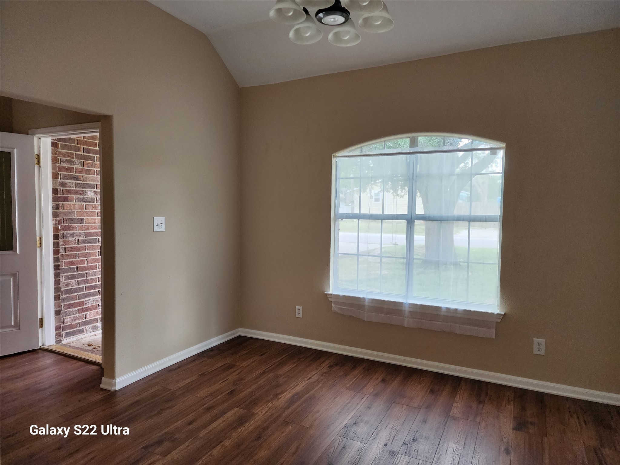 1926 Wavell Street Houston, TX 77088 - Photo 7 of 19