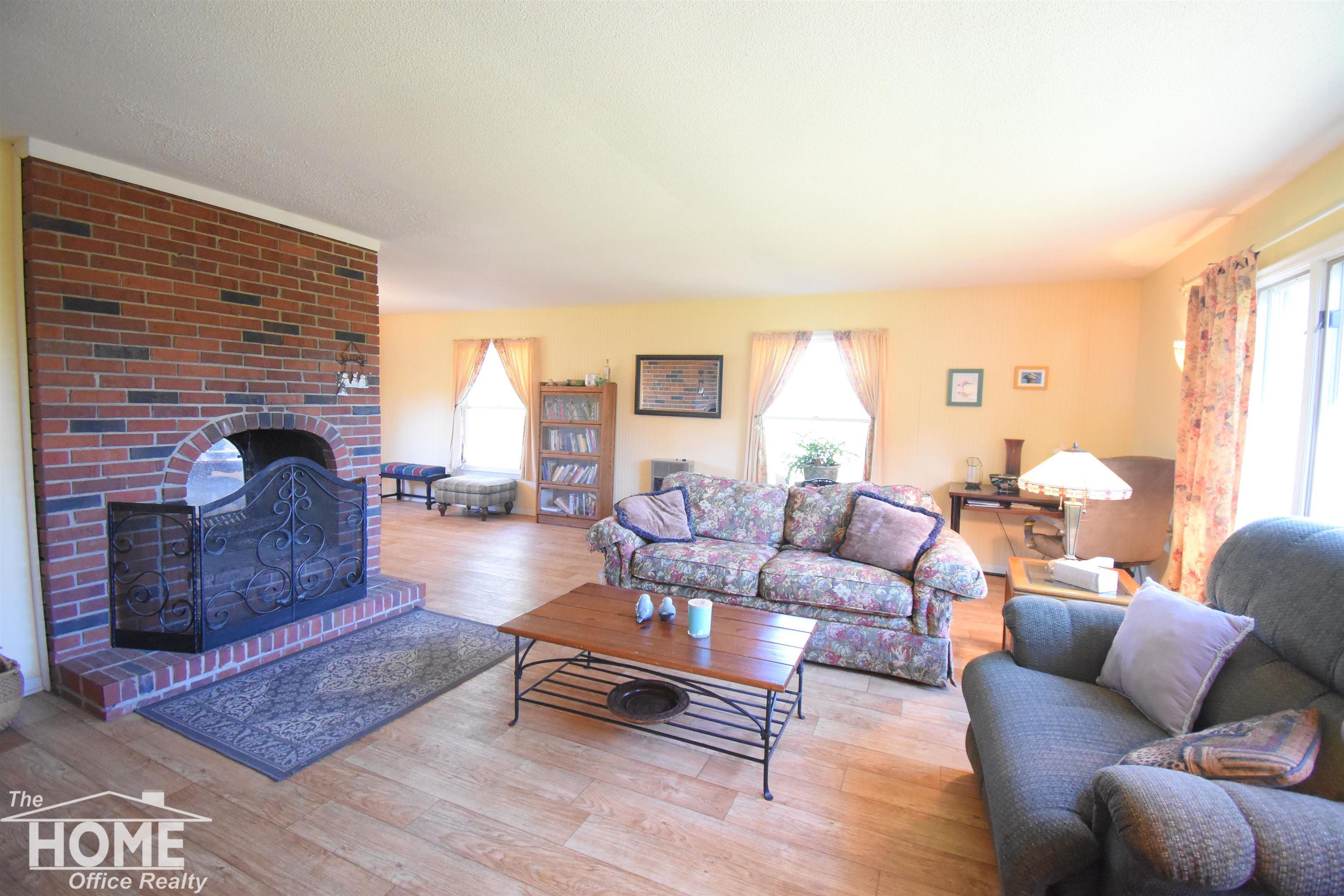 7288 Bancroft Road Bancroft, MI 48414 - Photo 11 of 32