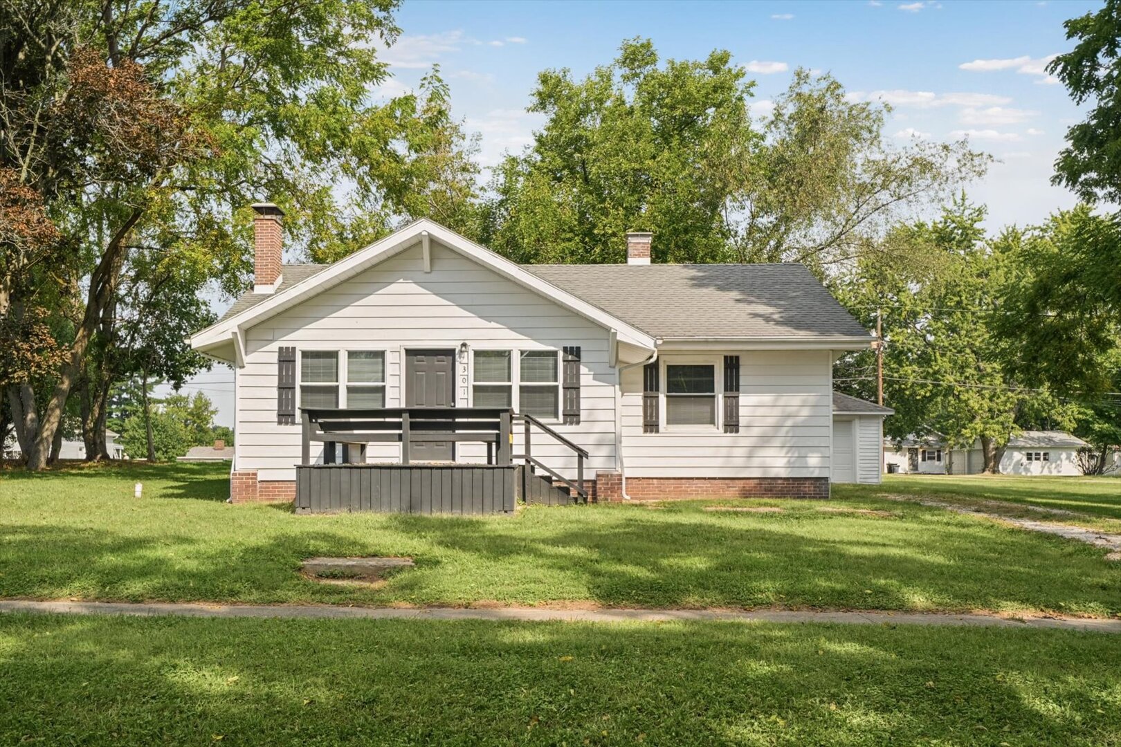 301 Clark Street Georgetown, IL 61846 - Photo 1 of 39 Gallery Image 1