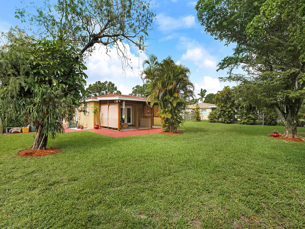 4611 Addison Street Boca Raton, FL 33428 - Photo 27 of 38 4611 Addison St - Back Left