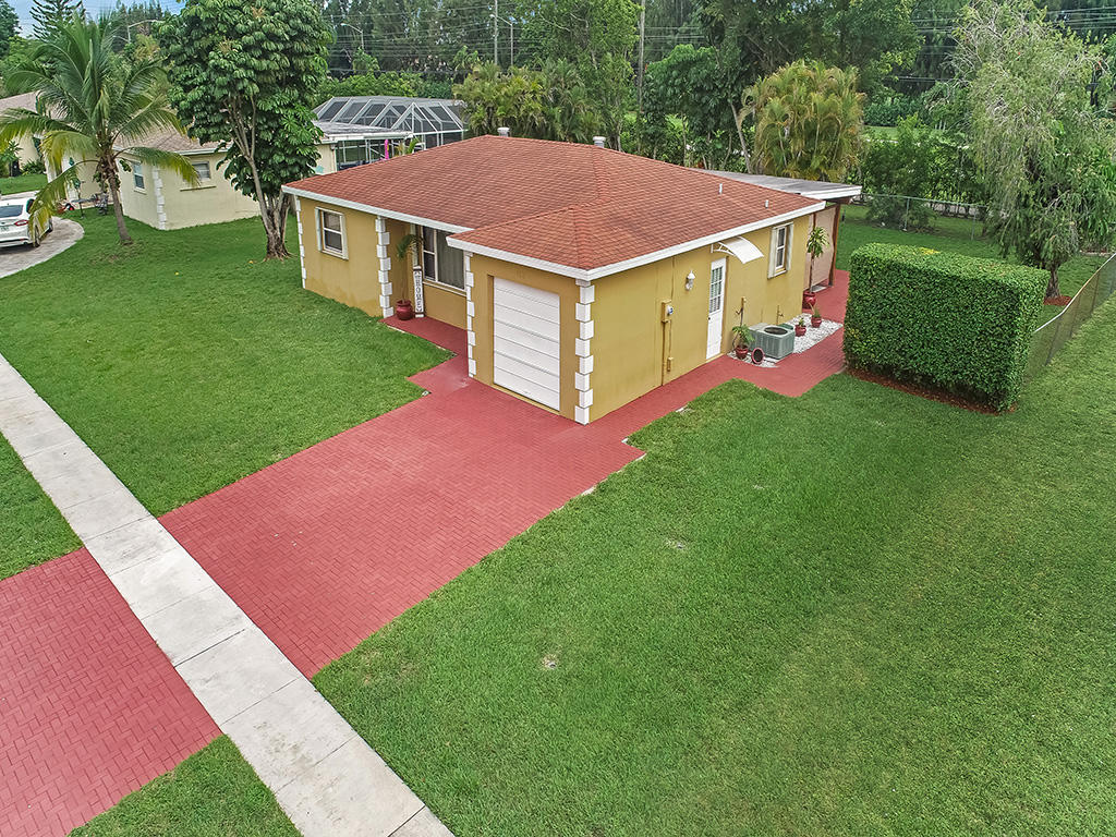 4611 Addison Street Boca Raton, FL 33428 - Photo 33 of 38 4611 Addison St - Aerial Front Right