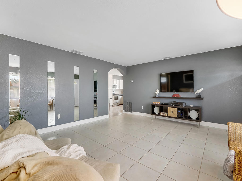 4611 Addison Street Boca Raton, FL 33428 - Photo 4 of 38 4611 Addison St - Living Room 4