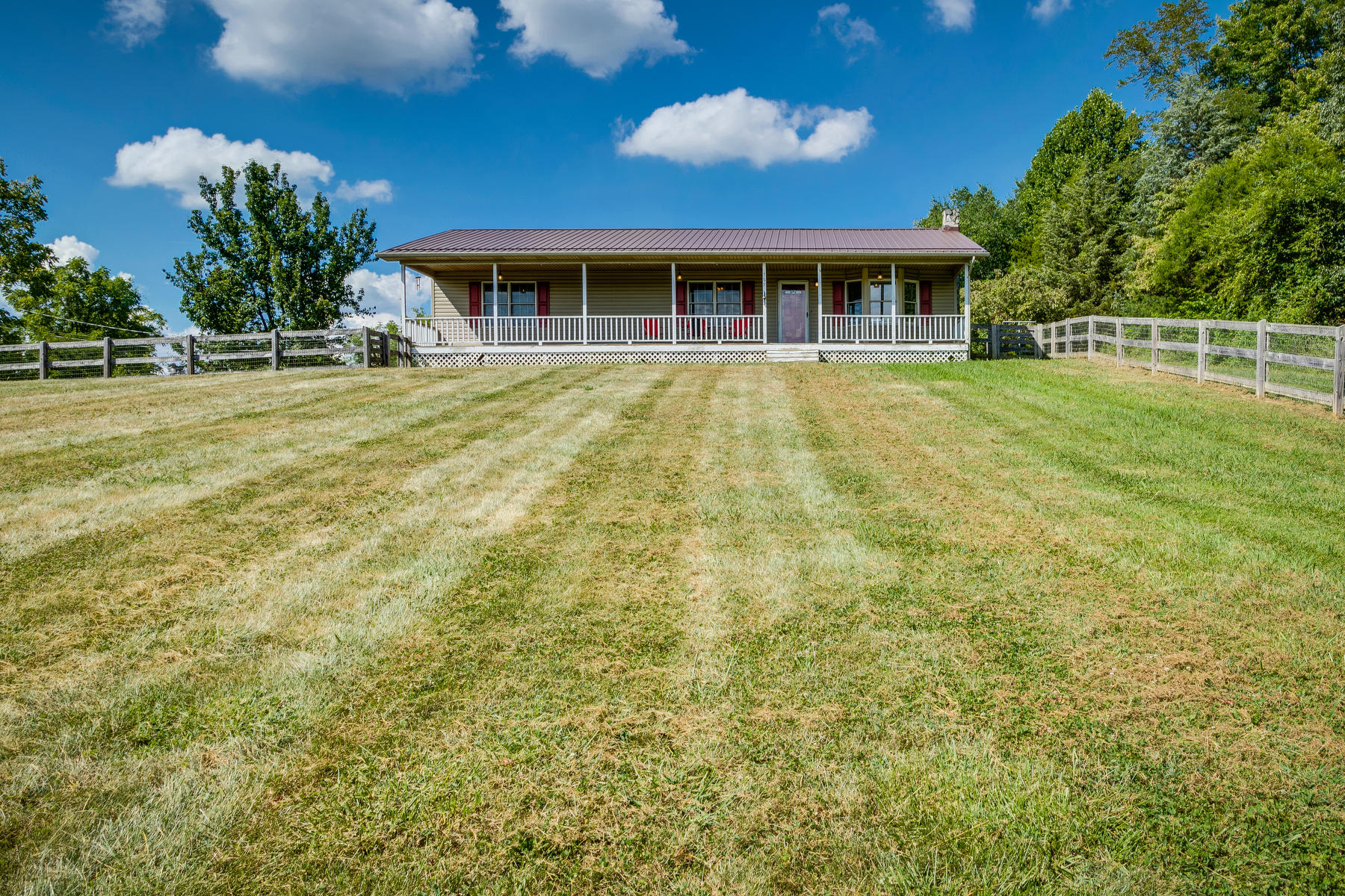 769 Bayless Road Jonesborough, TN 37659 - Photo 1 of 40 001