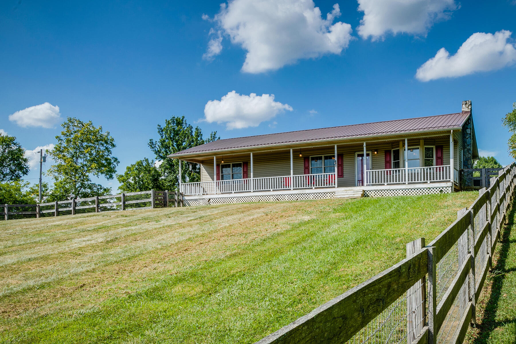 769 Bayless Road Jonesborough, TN 37659 - Photo 4 of 40 004